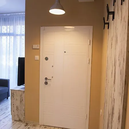 Flower Home 1 Apartment